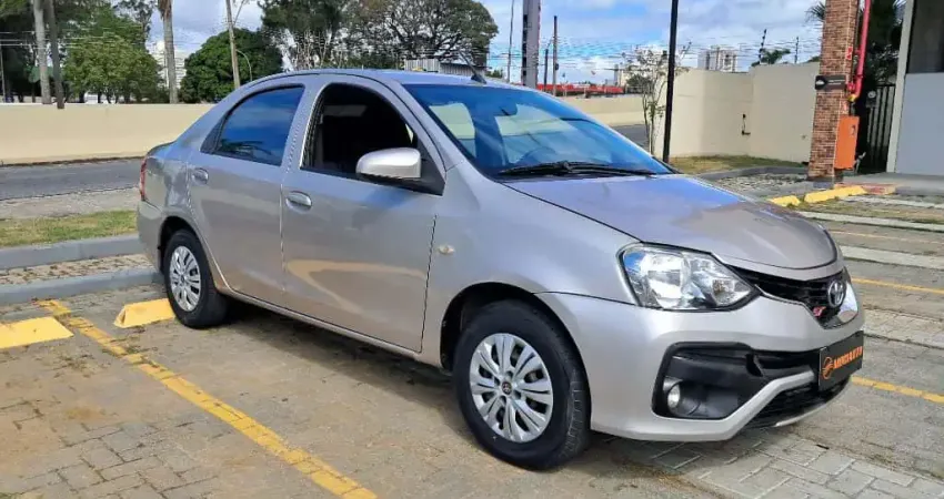 ETIOS X Sedan 1.5 Flex 16V 4p Mec.