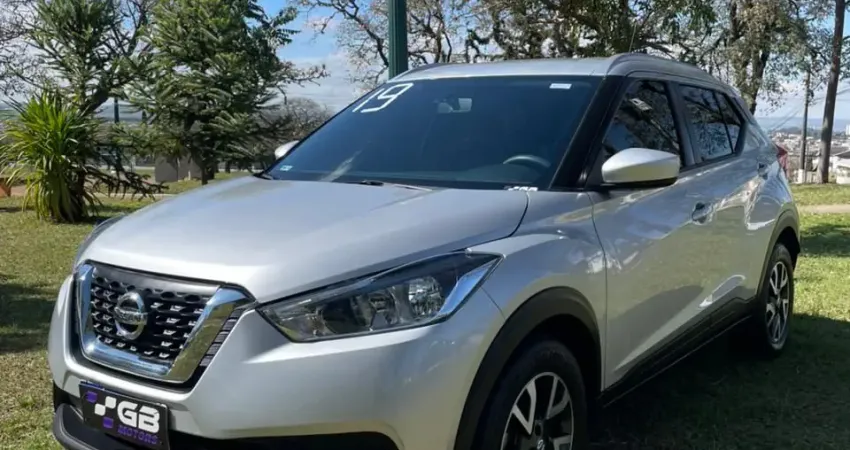 KICKS CVT TECNOLOGIA E CONFORTO PARA SUA FAMILIA, EM EXCELENTE ESTADO 