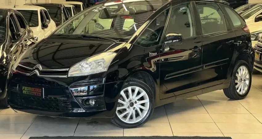  Espaço, conforto e tecnologia para toda a família!  Venha conferir e faça um test drive!