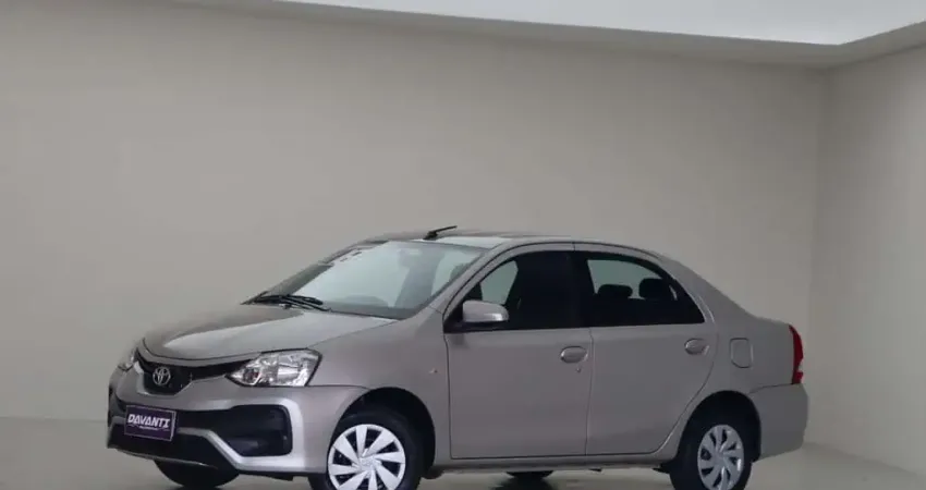 Toyota Etios Sedan Flex Automático
