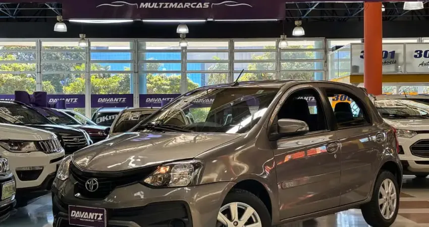 Toyota Etios Hatch Flex Automático