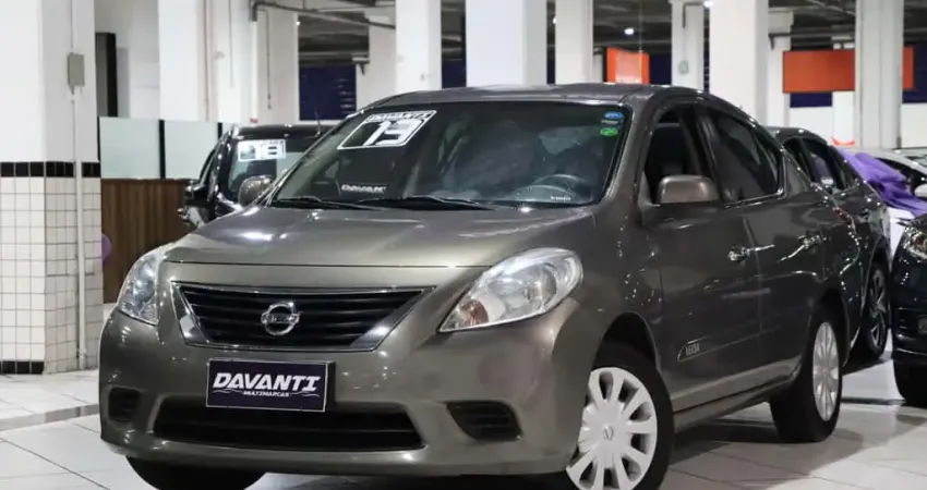 Nissan Versa SV 1.6 Flex Manual 2013