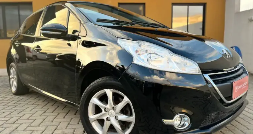 lindo 208 allure com teto solar panorâmico, completo com motor 1.5 8v