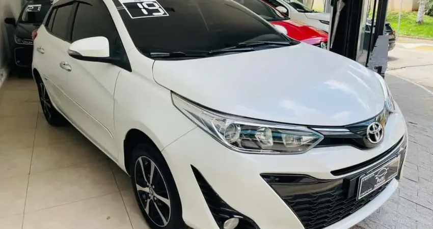 Toyota Yaris Hatch Flex Automático