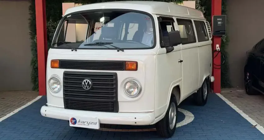 VOLKSWAGEN KOMBI 2012