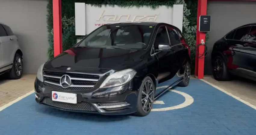 MERCEDES-BENZ B200CGI 2013