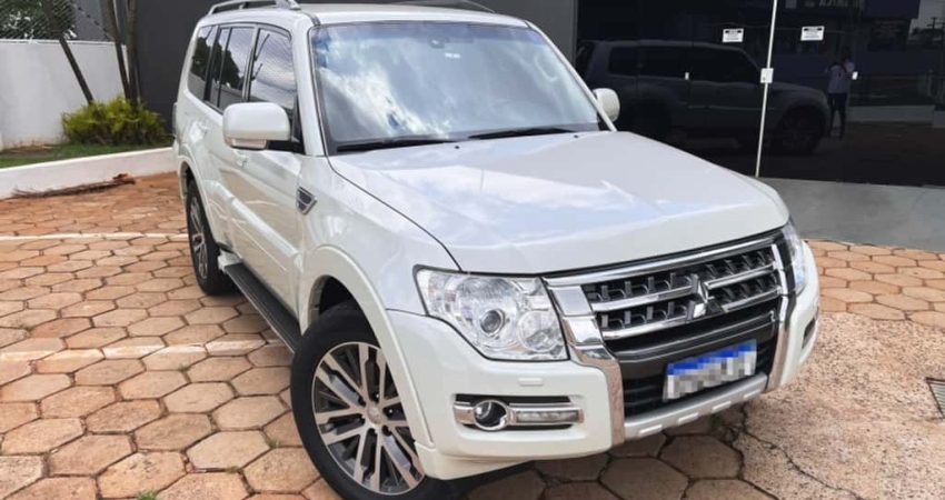 Mitsubishi PAJERO FULL 3.2 HPE 4X4 16V TURBO INTERCOOLER DIESEL 4P AUTOMÁTICO