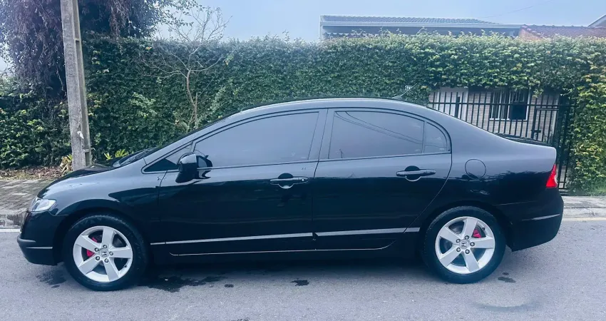 Honda Civic LXS - 1.8 Gasolina Ano 2007