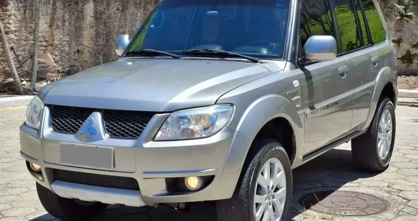 Mitsubishi Pajero tr4 2012 2.0 4x2 16v 140cv flex 4p manual