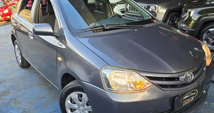 Toyota Etios 2013 1.3 xs 16v flex 4p manual