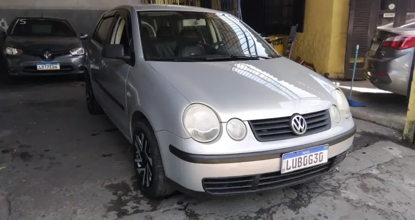 Polo Hatch 2005 plus 1.6 completo