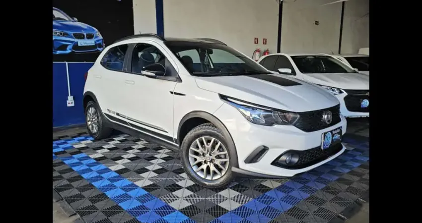 FIAT ARGO TREKKING 1.3 8V Flex