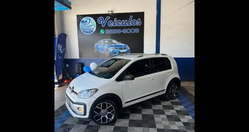 VOLKSWAGEN UP cross 1.0 TSI Total Flex 12V 5p