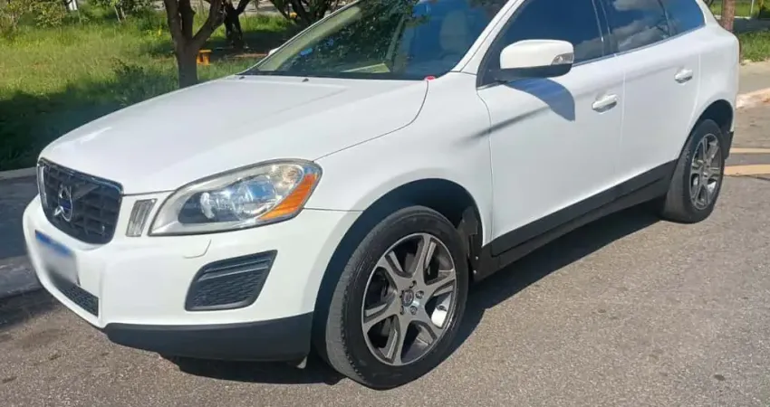 VOLVO XC 60 60 2.0 T5  5p