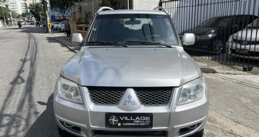 Mitsubishi Pajero tr4 2010 2.0 4x4 16v 140cv flex 4p automático