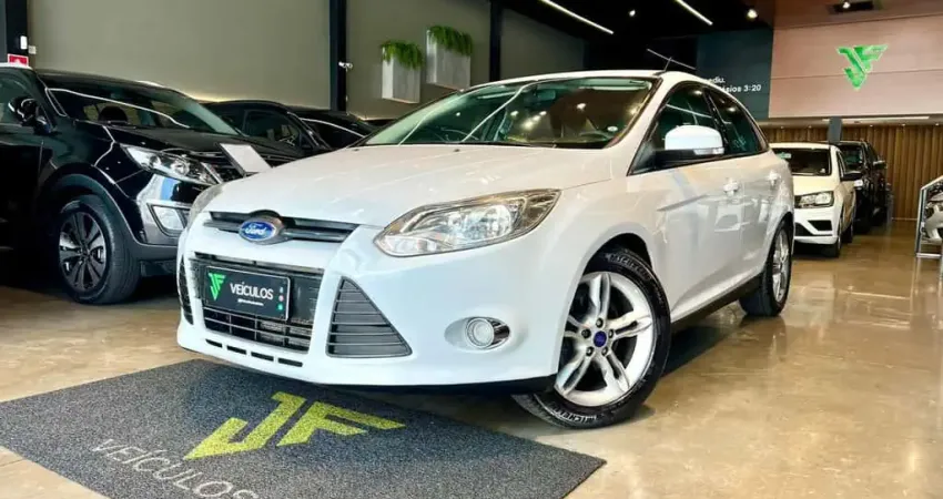 FORD FOCUS SE AT 2.0SB 2015