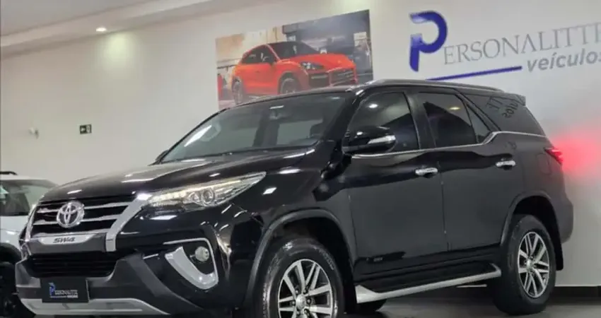 TOYOTA HILUX 2.8 SRX 4X4 CD 16V - 2017/2017