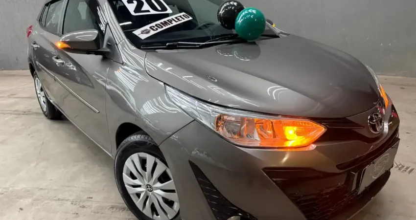 TOYOTA YARIS XL 1.3 AUTOMÁTICO