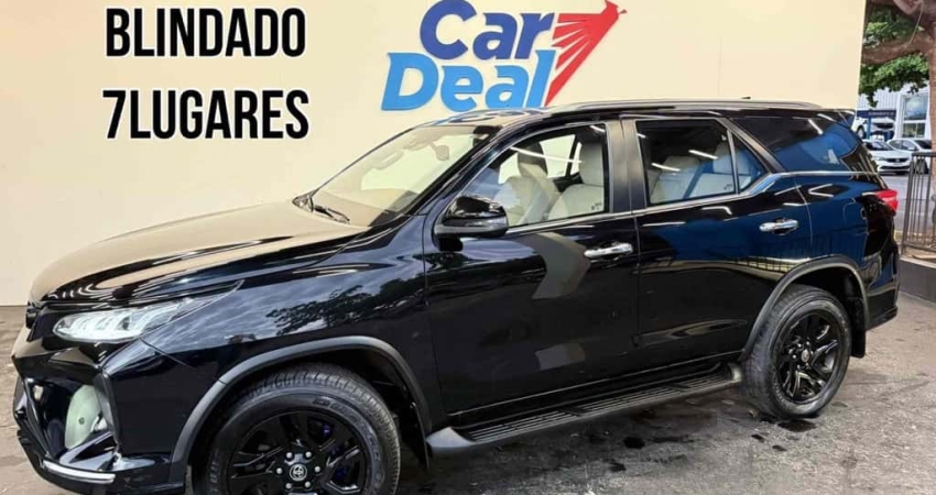 Toyota Hilux sw4 2022 2.8 d-4d turbo diesel diamond 7l 4x4 automático