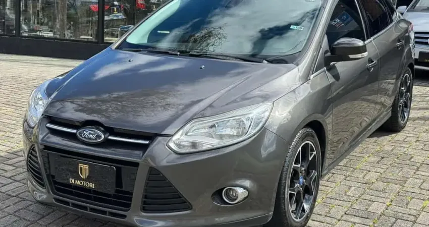 FORD FOCUS TITANIUM AT 2.0 2015