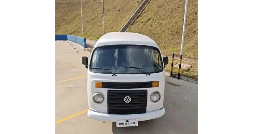 Volkswagen Kombi 2010 1.4 mi std lotação 8v flex 3p manual