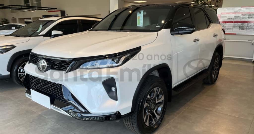 TOYOTA HILUX SW4 2.8 SRX DIAMOND 4X4 TURBO
