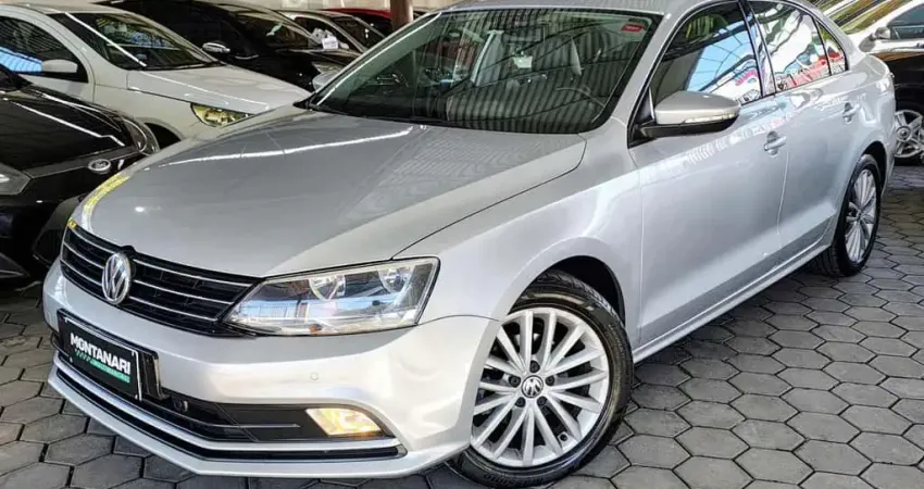 Volkswagen Jetta Comfortline 2.0 T.Flex 8V 4p Tipt.  - Prata - 2015/2016
