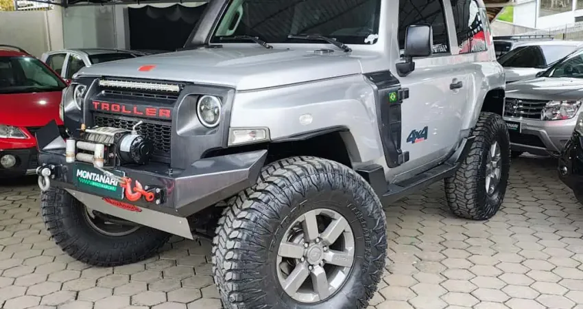 Troller T4 4x4 3.2 20V Tdi Cap. Rígida Diesel  - Prata - 2014/2015