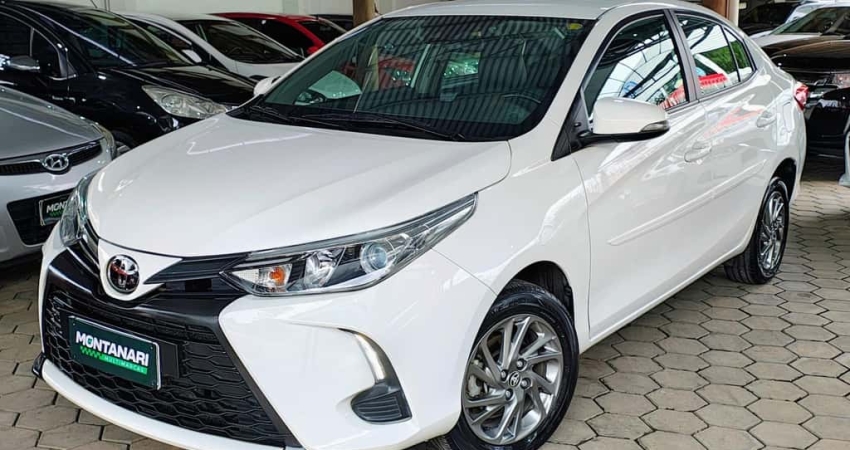 Toyota Yaris XS Sedan 1.5 Flex 16V 4p Aut.  - Branca - 2022/2023