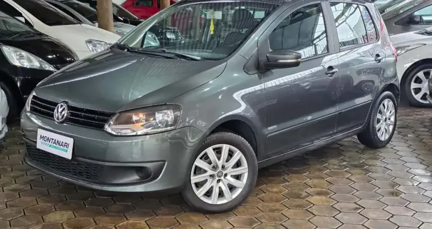 Volkswagen Fox 1.0 Mi Total Flex 8V 5p  - Cinza - 2012/2013