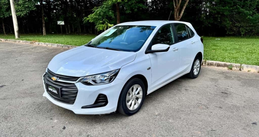 Chevrolet Onix HATCH LT 1.0 12V TB Flex 5p Mec.  - Branca - 2022/2023