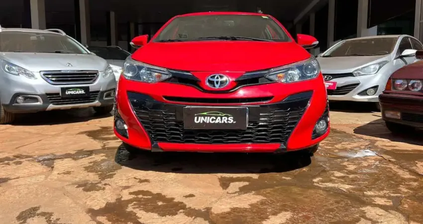 Toyota Yaris HB XLS15 AT - Vermelha - 2019/2020