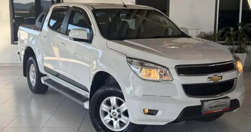 Chevrolet S-10 Pick-up LT 2.8 TDI 4x4 CD Diesel  - Branca - 2013/2014