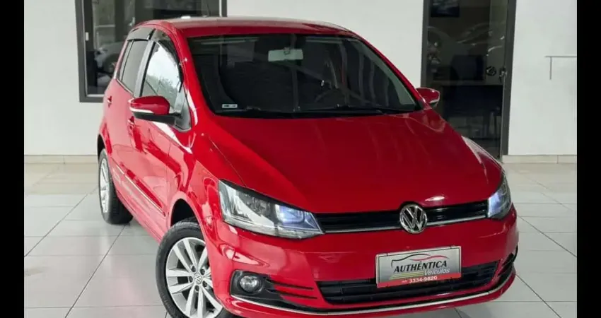 Volkswagen Fox Connect 1.6 Flex 8V 5p  - Vermelha - 2020/2021