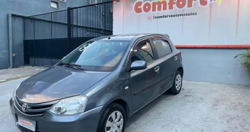 Toyota Etios 2013 1.3 xs 16v flex 4p manual