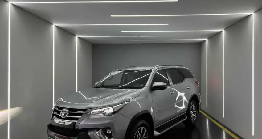 Toyota Hilux sw4 2019 2.8 srx 4x4 7 lugares 16v turbo intercooler diesel 4p automático