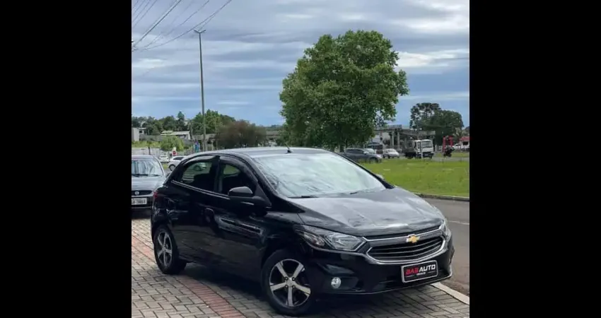 Chevrolet Onix HATCH LTZ 1.4 8V FlexPower 5p Mec.  - Preta - 2016/2017