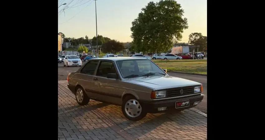 Volkswagen Voyage GL/ Special 1.6/ 1.8  - Bege - 1989/1989