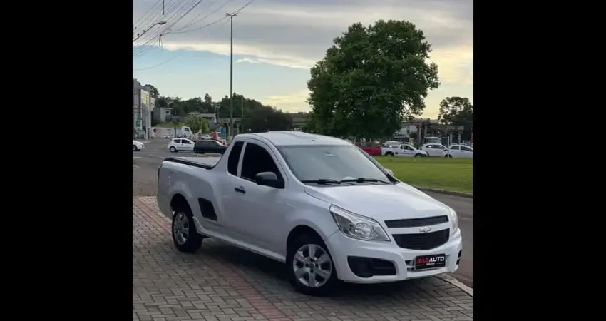 Chevrolet Montana LS 1.4 ECONOFLEX 8V 2p  - Branca - 2017/2018