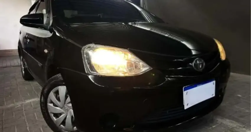 Toyota Etios 2017 1.5 x sedan 16v flex 4p automático
