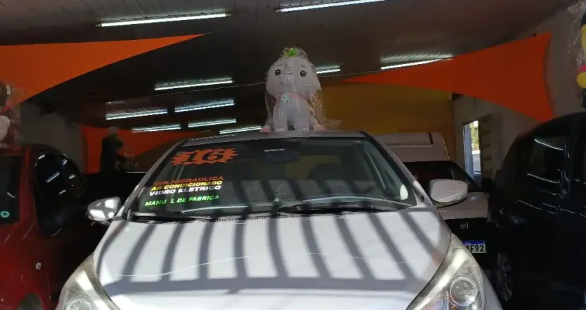 HB20S veículo em perfeito estado!