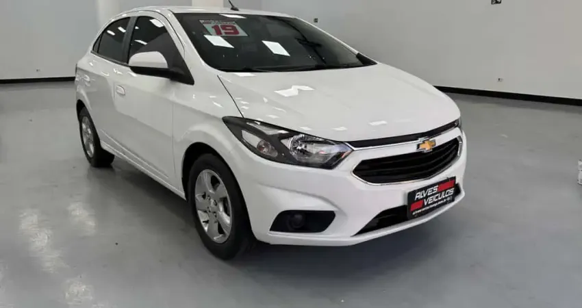Chevrolet Onix Flex Automático