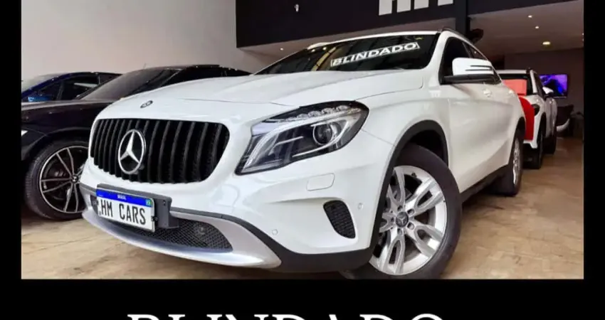 Mercedes Benz GLA-200 Flex Automático