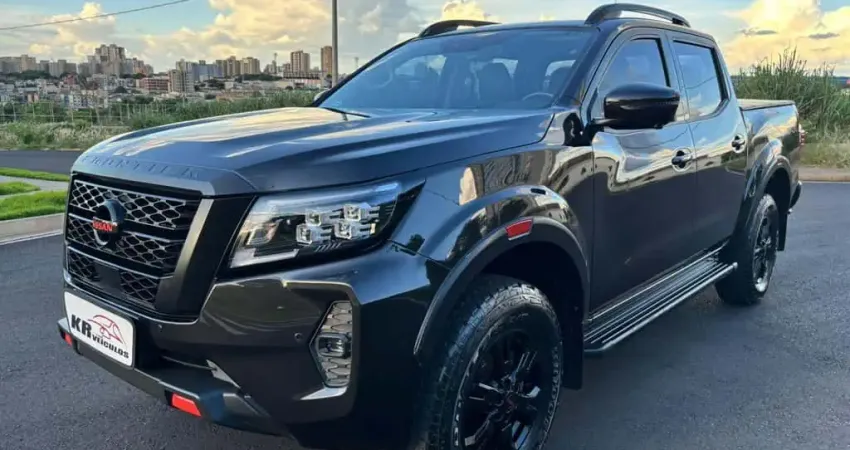 Nissan Frontier PRO4X CD PRO4X CD 2023 - Preta - 2022/2023