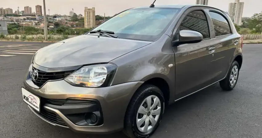 Toyota Etios HB X VSC MT 2020 - Cinza - 2019/2020