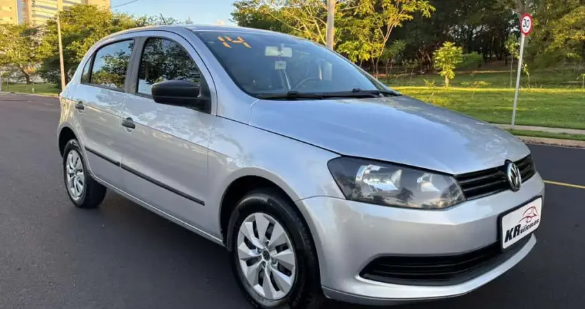 Volkswagen Gol 1.0 CITY  2014 - Prata - 2013/2014