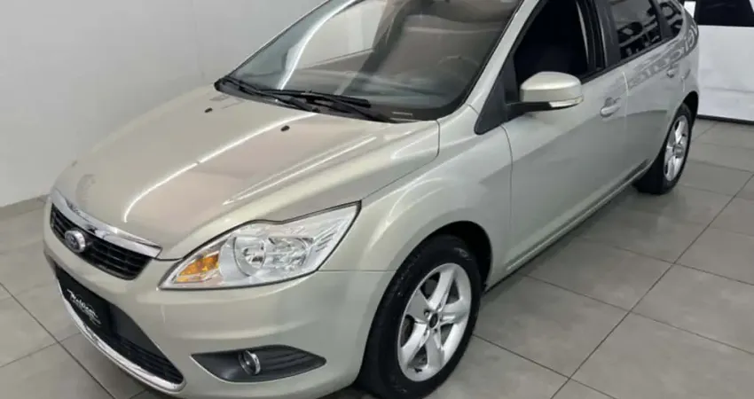 Ford FOCUS 1.6 GLX 16V FLEX 4P MANUAL