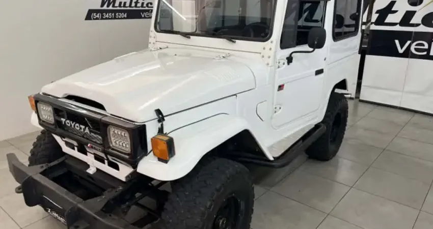 Toyota BANDEIRANTE 4.0 OJ50LV-B 4X4 CHASSI LONGO DIESEL 2P MANUAL