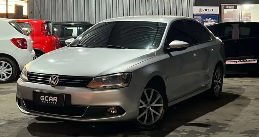 Volkswagen Jetta 2012 2.0 comfortline 120cv flex 4p tiptronic