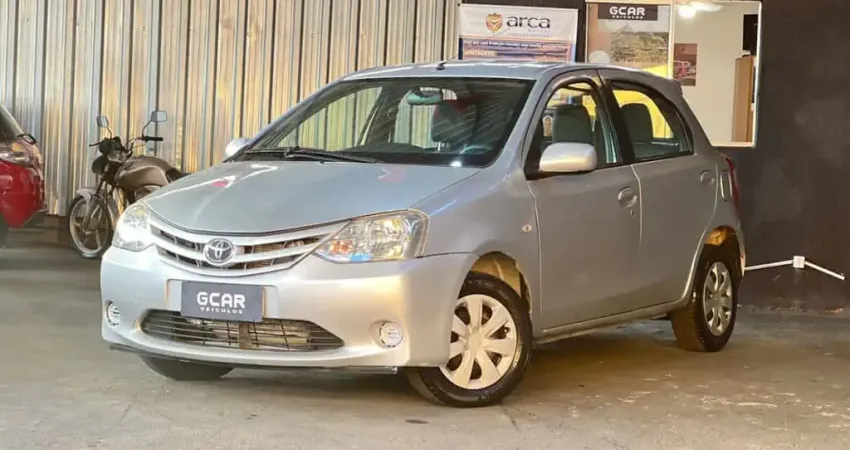 Toyota Etios 2013 1.3 xs 16v flex 4p manual